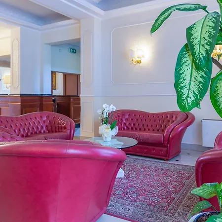 Executive La Fiorita Hotel 4*