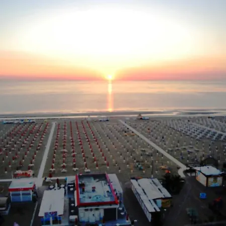 Hotel Regina Fronte Mare Rimini