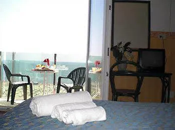 Regina Fronte Mare Hotel 3*