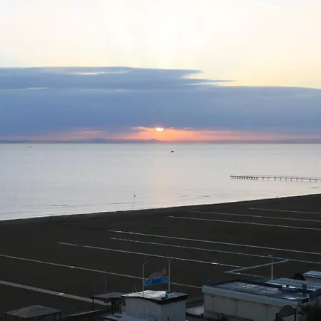 Hotel Regina Fronte Mare 3*