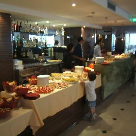 Hotel Regina Fronte Mare Rimini