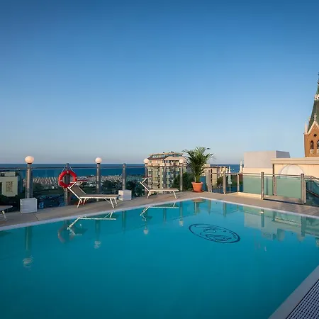 President Hotell 4*