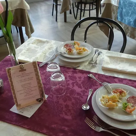Hotel Eugenio 2*