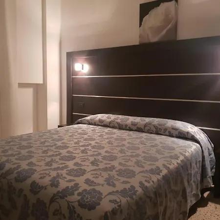 Riva Hotel 2*