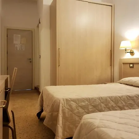 Hotel Riva 2*