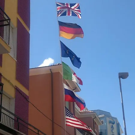 Otel Saxon 3*