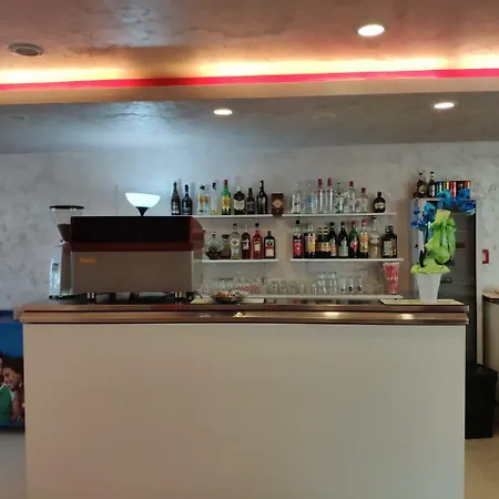 Caesar Hotel 3*