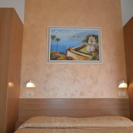 Karin Hotel 3*