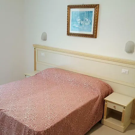 Ducale Aparthotel 3*