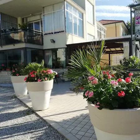 Goldene Rose Hotel