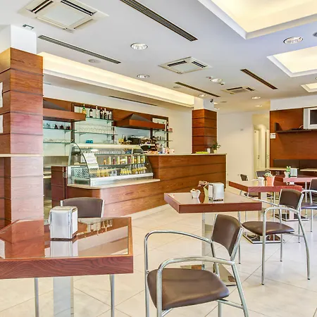 沃利公寓酒店 里米尼