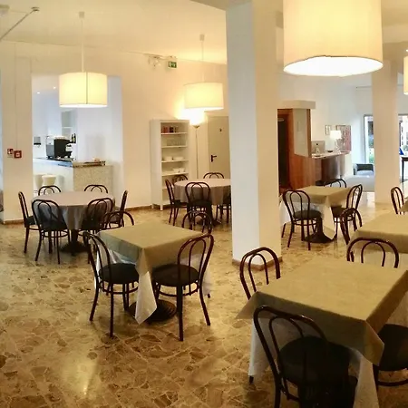 Hotel T 3*