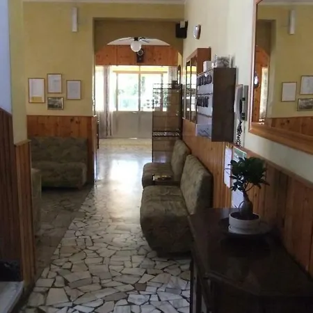 Villalma Hotel *