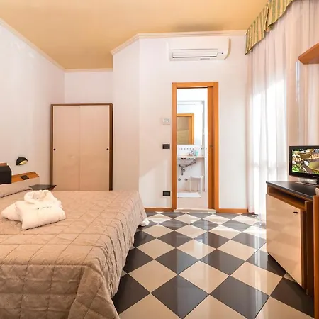 Hotel Luigia 3*