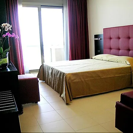 تيرمينال بالاس وسبا 4* ريميني
