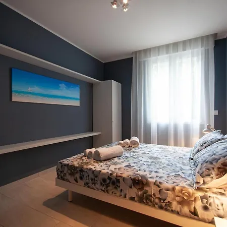 Apartment Vista Mare Vicino Alla Darsena Di