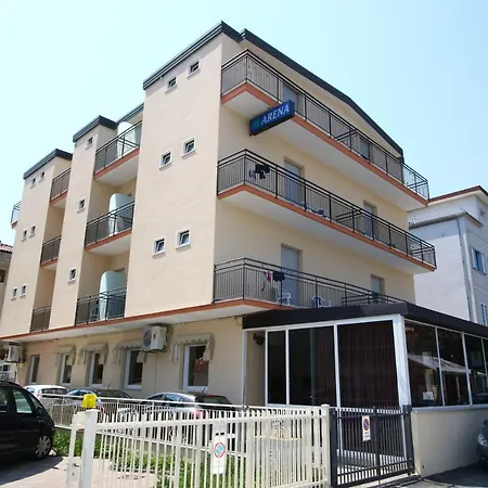 Hotel Arena 3*