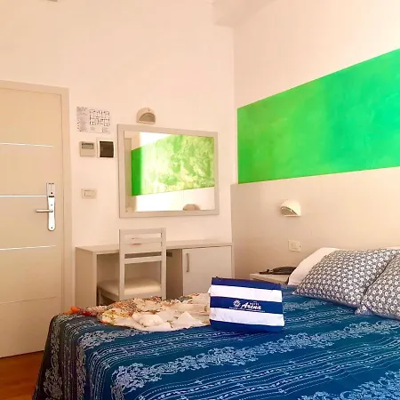 Arena Hotel 3*