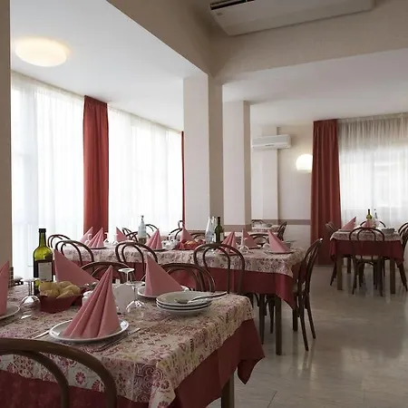 Seven Hotel