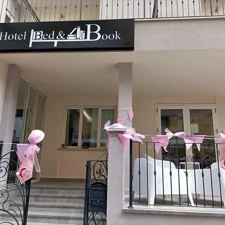 מלון Bed & Book רימיני