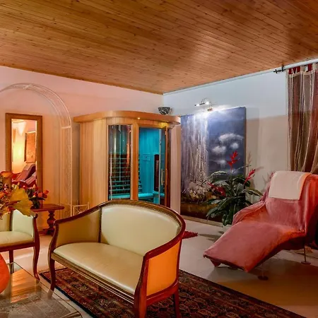 Hotel Apollo 3*