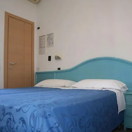 Mauri Hotell
