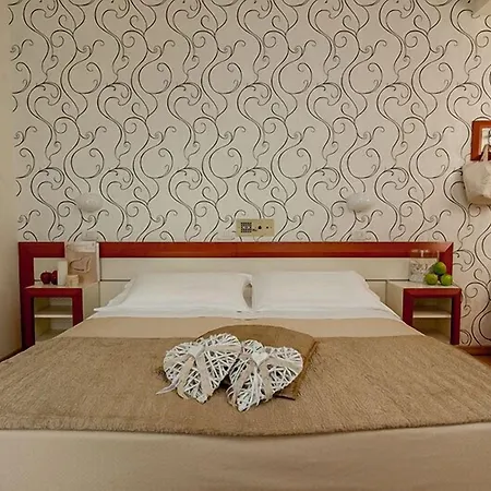 Aristeo Hotel 3*