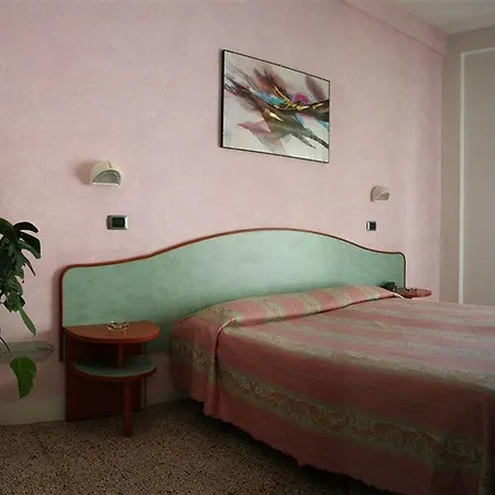 Playa 3* Римини