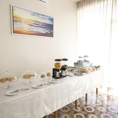 Hotell Mara 2*