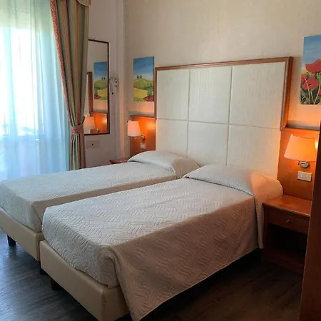 Apollo Hotel