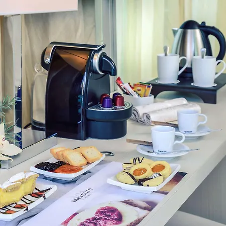 Mercure Artis Hotel 4*