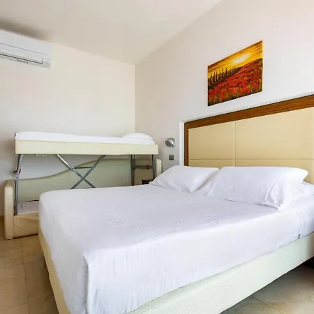 Palos Hotel 3*