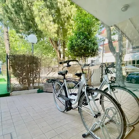 Aiglon מלון