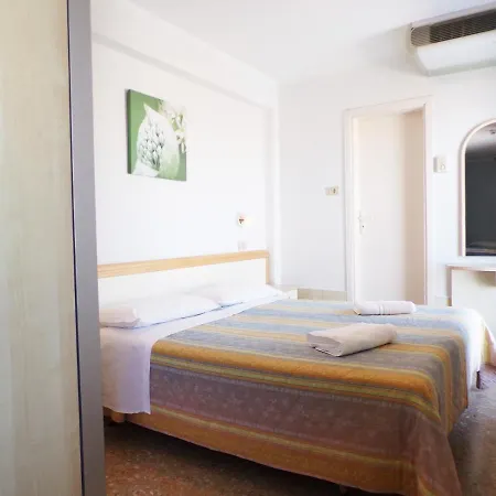 Crystal Nuova Gestione 2025 Hotel 3*