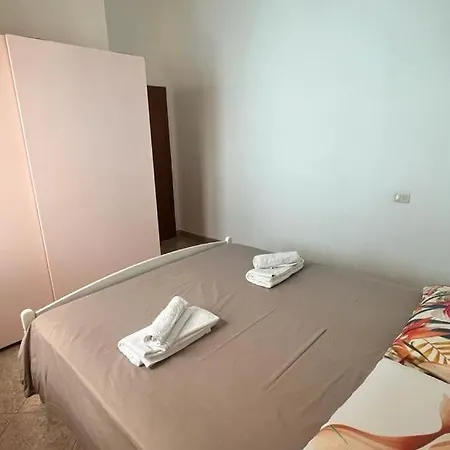 Betti, San Giuliano Mare Apartment *