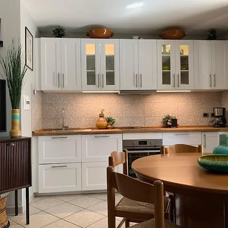 Traveller - 2 Bedrooms Apartment Rimini