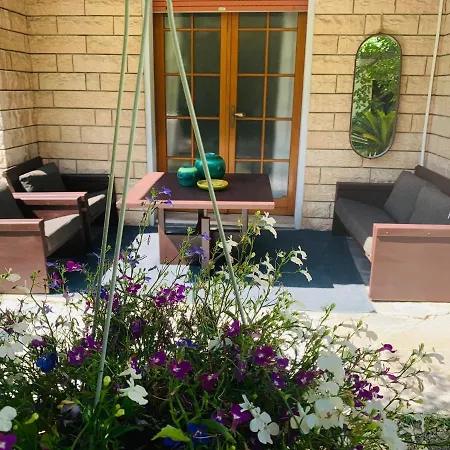 Traveller - 2 Bedrooms Rimini