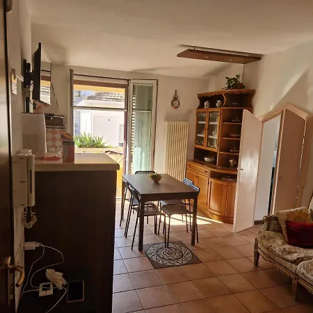 Rosy Apartment