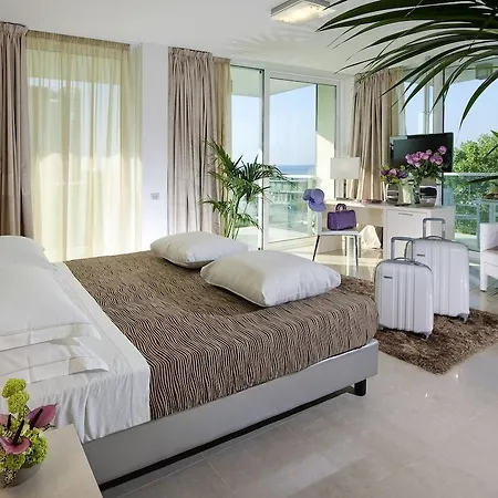 Mercure Artis Hotel
