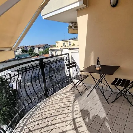 Attico Centro - Palacongressi Apartment