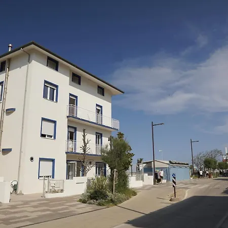 Aurora Nord Hotel *