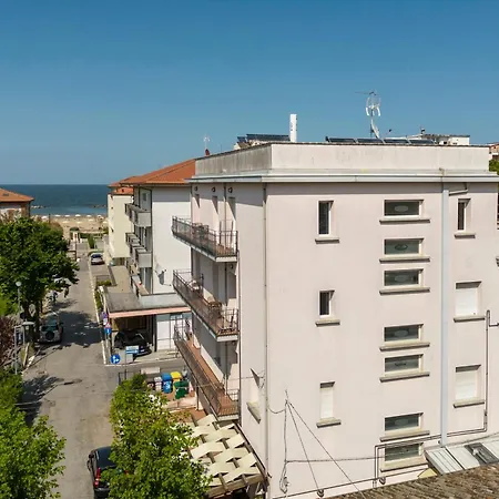 Tre Trilo&suites Aparthotel Rimini