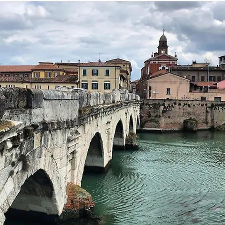 La Casa Azzurra Del Borgo San Giuliano