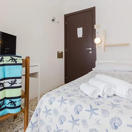 Hotel Sanremo 3*