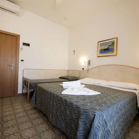 Seven 3* Rimini