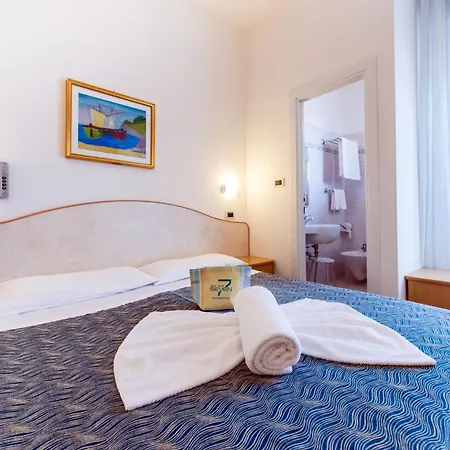 Hotel Seven