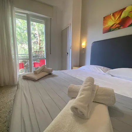 Szálloda Ausonia 3*