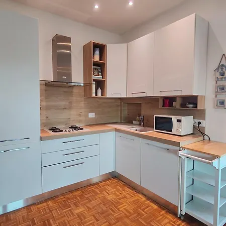 Apartament A Casa Di Dona