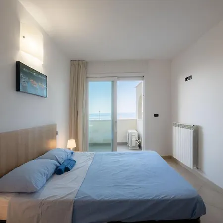 Appartamento Brezza Di Mare - Bilocale Panoramico Con Parcheggio *