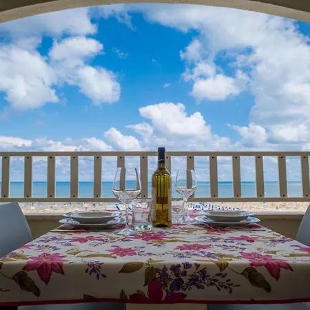 La Dolce - Monolocale Con Garage Di Fronte Al Mare Appartamento Rimini